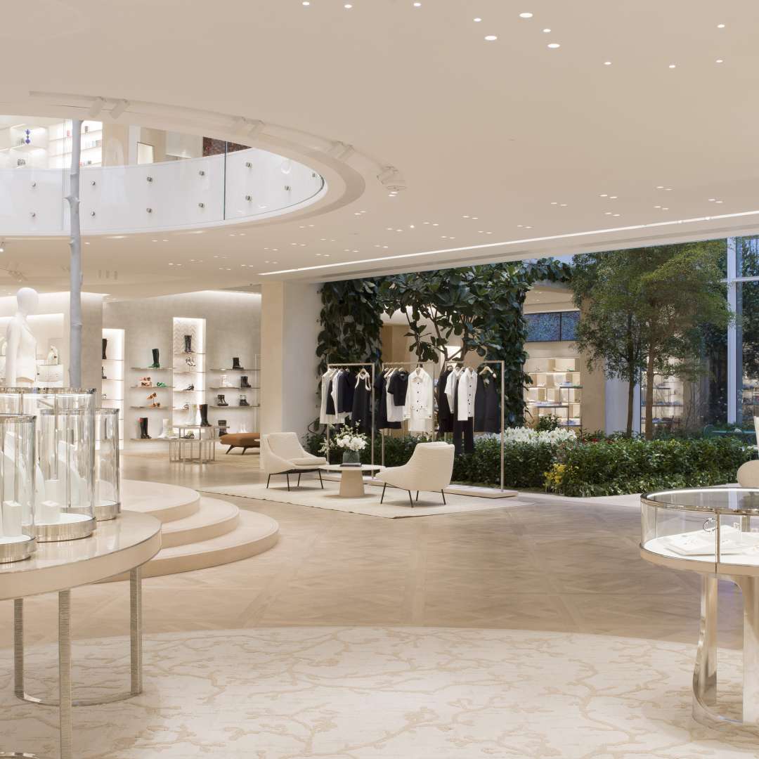 Shopping de luxe dans le Triangle d or VisitParisRegion